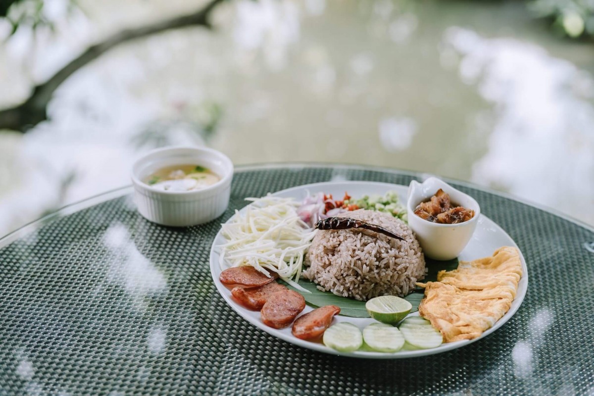 ชายสมัยคาเฟ่ 2498 บางกอก คาเฟ่น้องใหม่ ย่านเพชรเกษม - Chaai-Samai 2498 Bangkok ชายสมัยคาเฟ่ 2498 บางกอก คาเฟ่น้องใหม่ ย่านเพชรเกษม - Chaai-Samai 2498 Bangkok