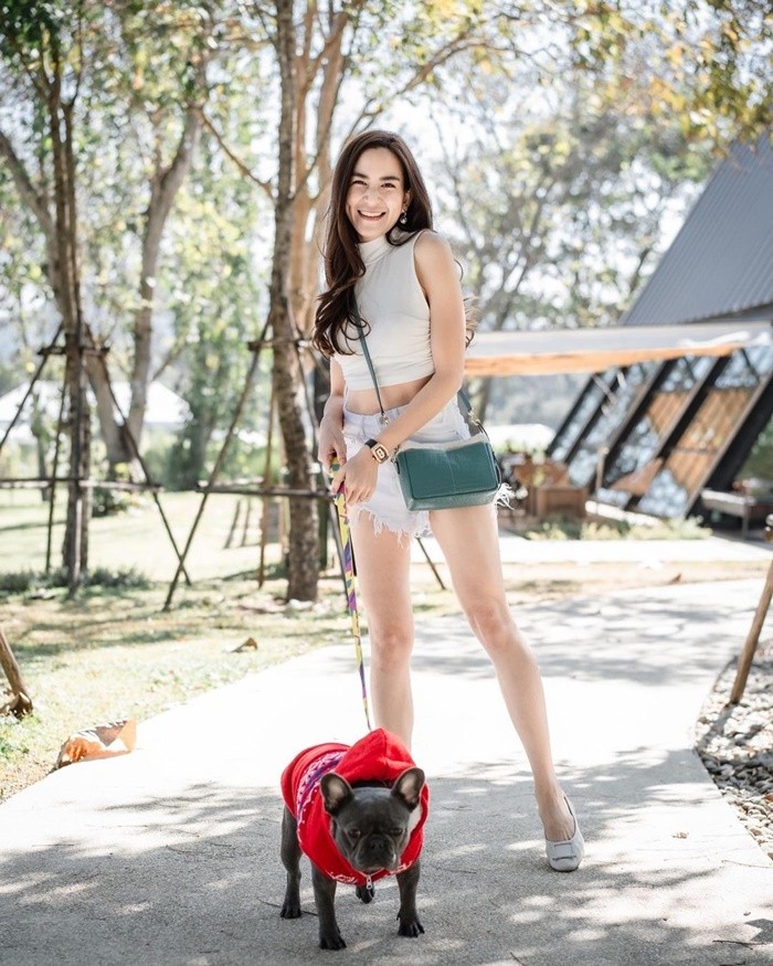 เคล็ดลับความสวย พลอย ชิดจันทร์ คุณแม่ลูกสี่ หน้าใสปิ๊งหุ่นเป๊ะเวอร์ เคล็ดลับความสวย พลอย ชิดจันทร์ คุณแม่ลูกสี่ หน้าใสปิ๊งหุ่นเป๊ะเวอร์
