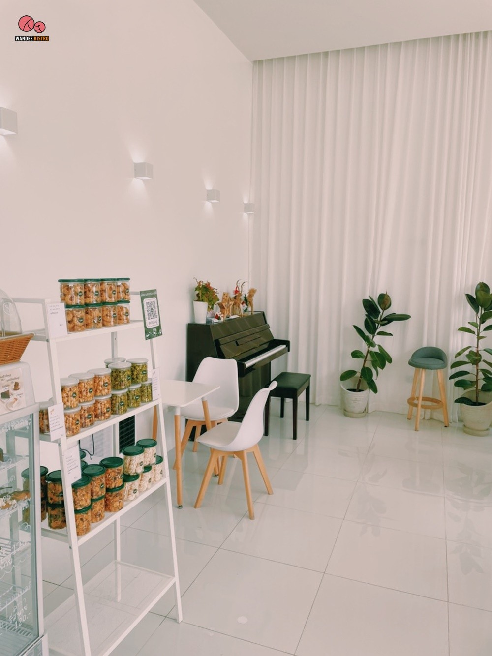 W Cafe คาเฟ่โมเดิร์นมินิมอลสไตล์เกาหลี ไปอันยองกันที่โคราชเด้ออ้าย