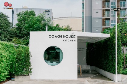 Coach House Cafe คาเฟ่สไตล์มินิมอล ย่านรามอินทรา มียิม มีเมนูออร์แกนิค มีมุมถ่ายรูปเยอะมาก