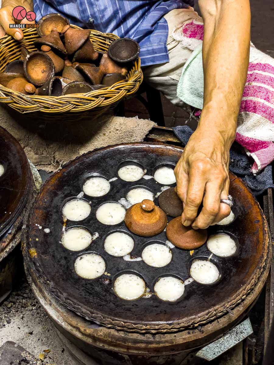 ขนมครกคุณน้อยบ้านหม้อ สูตรโบราณทาชันในเบ้าขนมครก