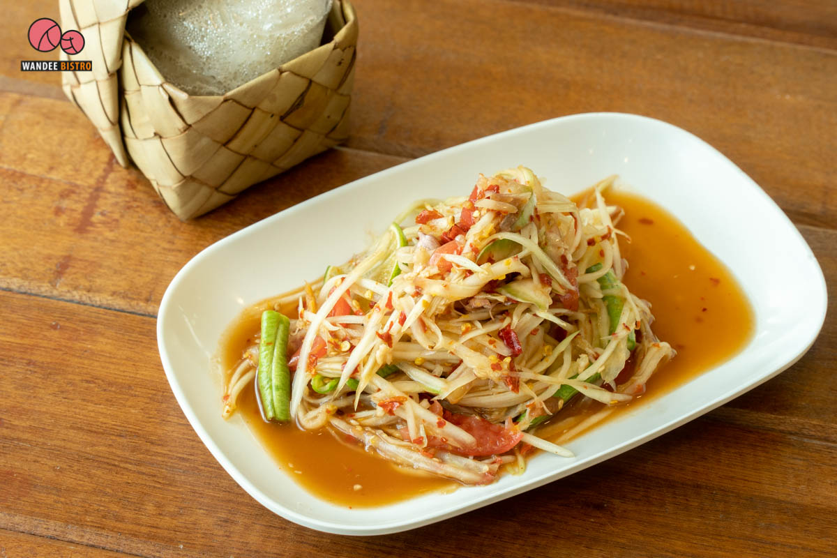 ครัวกรรณิการ์ กรุงเทพ ต้นตำรับเมนูไก่เมืองหัวหิน