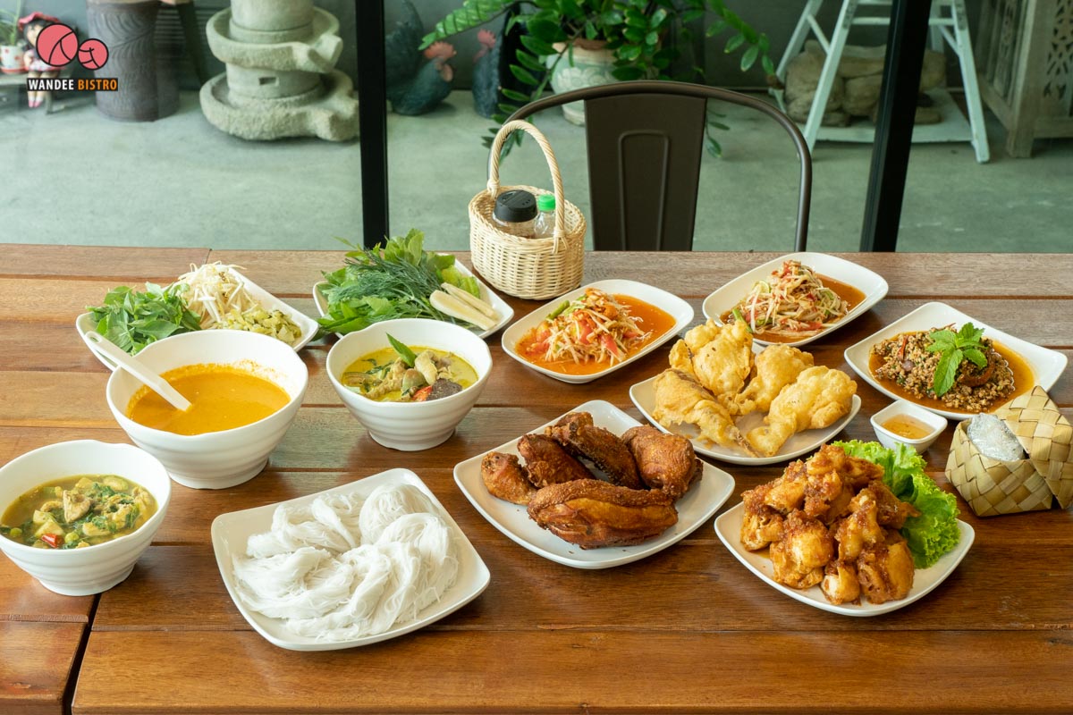 ครัวกรรณิการ์ กรุงเทพ ต้นตำรับเมนูไก่เมืองหัวหิน