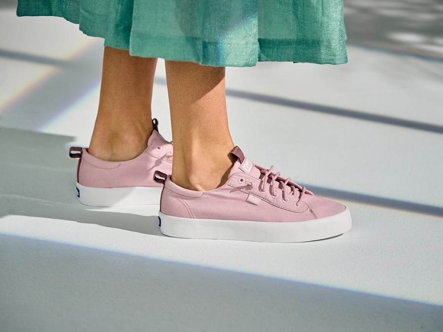 4 จุดเด่นน่าครอบครอง! Keds คอลเลคชั่นใหม่ Kickback ใส่นุ่มสบายฝ่าเท้า แต่มีความทนทานขั้นสุด