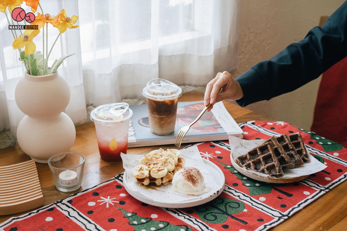 ต้องไปถ่ายรูปเช็คอิน! Two do Something คาเฟ่สไตล์เกาหลี ธีมคริสมาสต์ น่ารักหนักมาก