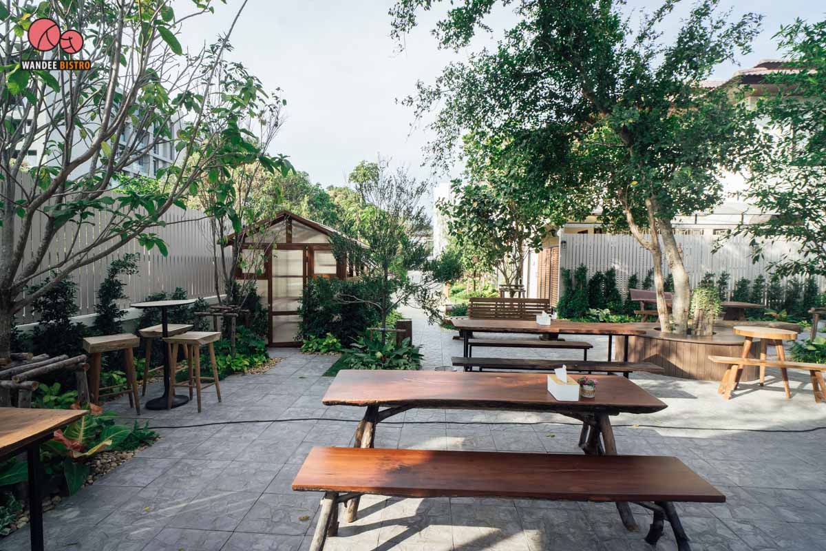 Kamrak - คำรัก คาเฟ่สไตล์โฮมมี มีวิวติดริมน้ำรับลมเย็นๆ ร้านสวยย่านเพชรเกษม Kamrak - คำรัก คาเฟ่สไตล์โฮมมี มีวิวติดริมน้ำรับลมเย็นๆ ร้านสวยย่านเพชรเกษม