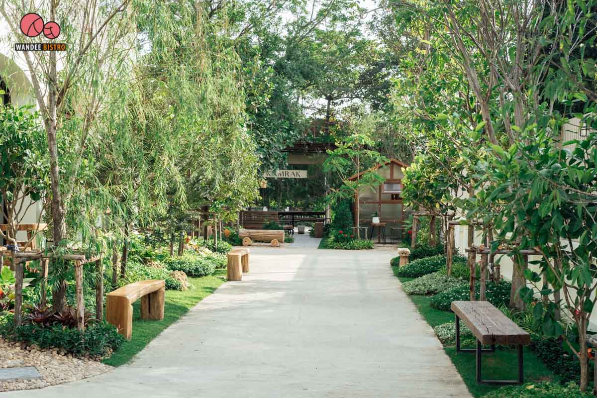Kamrak - คำรัก คาเฟ่สไตล์โฮมมี มีวิวติดริมน้ำรับลมเย็นๆ ร้านสวยย่านเพชรเกษม Kamrak - คำรัก คาเฟ่สไตล์โฮมมี มีวิวติดริมน้ำรับลมเย็นๆ ร้านสวยย่านเพชรเกษม