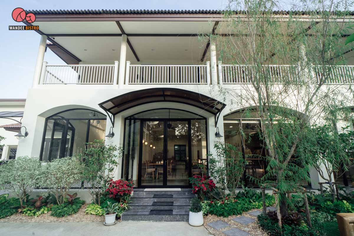 Kamrak - คำรัก คาเฟ่สไตล์โฮมมี มีวิวติดริมน้ำรับลมเย็นๆ ร้านสวยย่านเพชรเกษม Kamrak - คำรัก คาเฟ่สไตล์โฮมมี มีวิวติดริมน้ำรับลมเย็นๆ ร้านสวยย่านเพชรเกษม