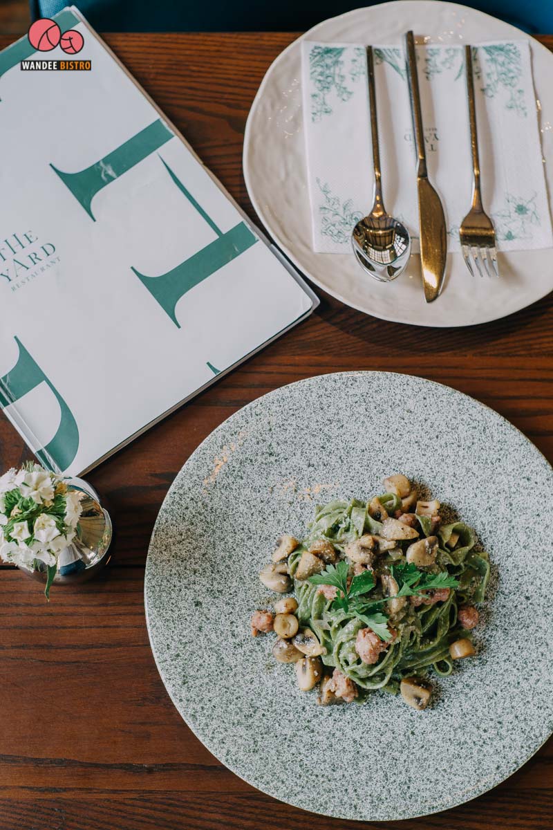 The Yard Restaurant ร้านอาหารสไตล์อีสเอเชีย-ยุโรป ในบ้านหลังใหญ่ที่สวยงามคลาสสิค The Yard Restaurant ร้านอาหารสไตล์อีสเอเชีย-ยุโรป ในบ้านหลังใหญ่ที่สวยงามคลาสสิค