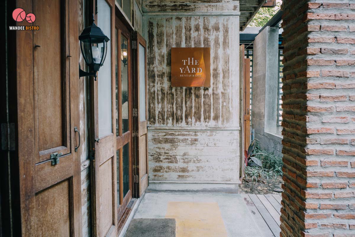 The Yard Restaurant ร้านอาหารสไตล์อีสเอเชีย-ยุโรป ในบ้านหลังใหญ่ที่สวยงามคลาสสิค The Yard Restaurant ร้านอาหารสไตล์อีสเอเชีย-ยุโรป ในบ้านหลังใหญ่ที่สวยงามคลาสสิค