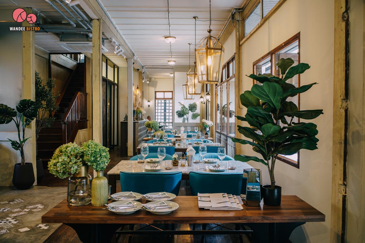 The Yard Restaurant ร้านอาหารสไตล์อีสเอเชีย-ยุโรป ในบ้านหลังใหญ่ที่สวยงามคลาสสิค The Yard Restaurant ร้านอาหารสไตล์อีสเอเชีย-ยุโรป ในบ้านหลังใหญ่ที่สวยงามคลาสสิค
