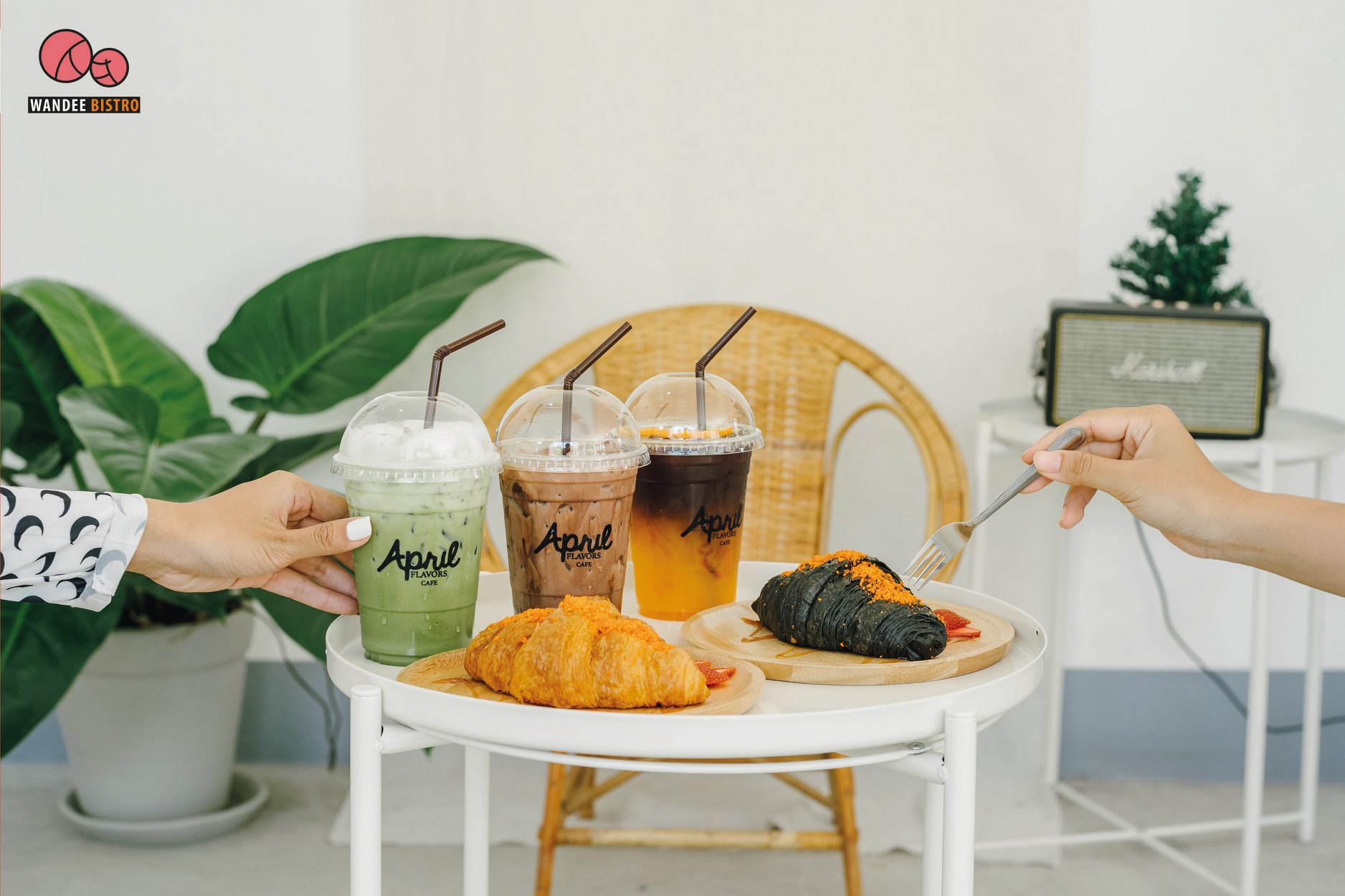 April Flavors Cafe คาเฟ่เปิดใหม่ สไตล์มินิมอล ย่านสามพราน