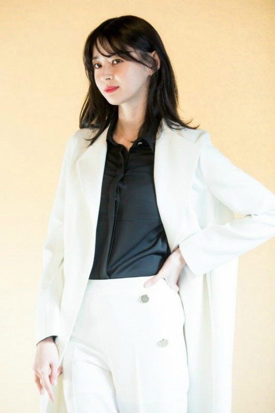 12 แฟชั่นสไตล์ โอซูอา Itaewon Class สาวหน้าหวานที่หนุ่ม ๆ คลั่งหนักมาก 12 แฟชั่นสไตล์ โอซูอา Itaewon Class สาวหน้าหวานที่หนุ่ม ๆ คลั่งหนักมาก