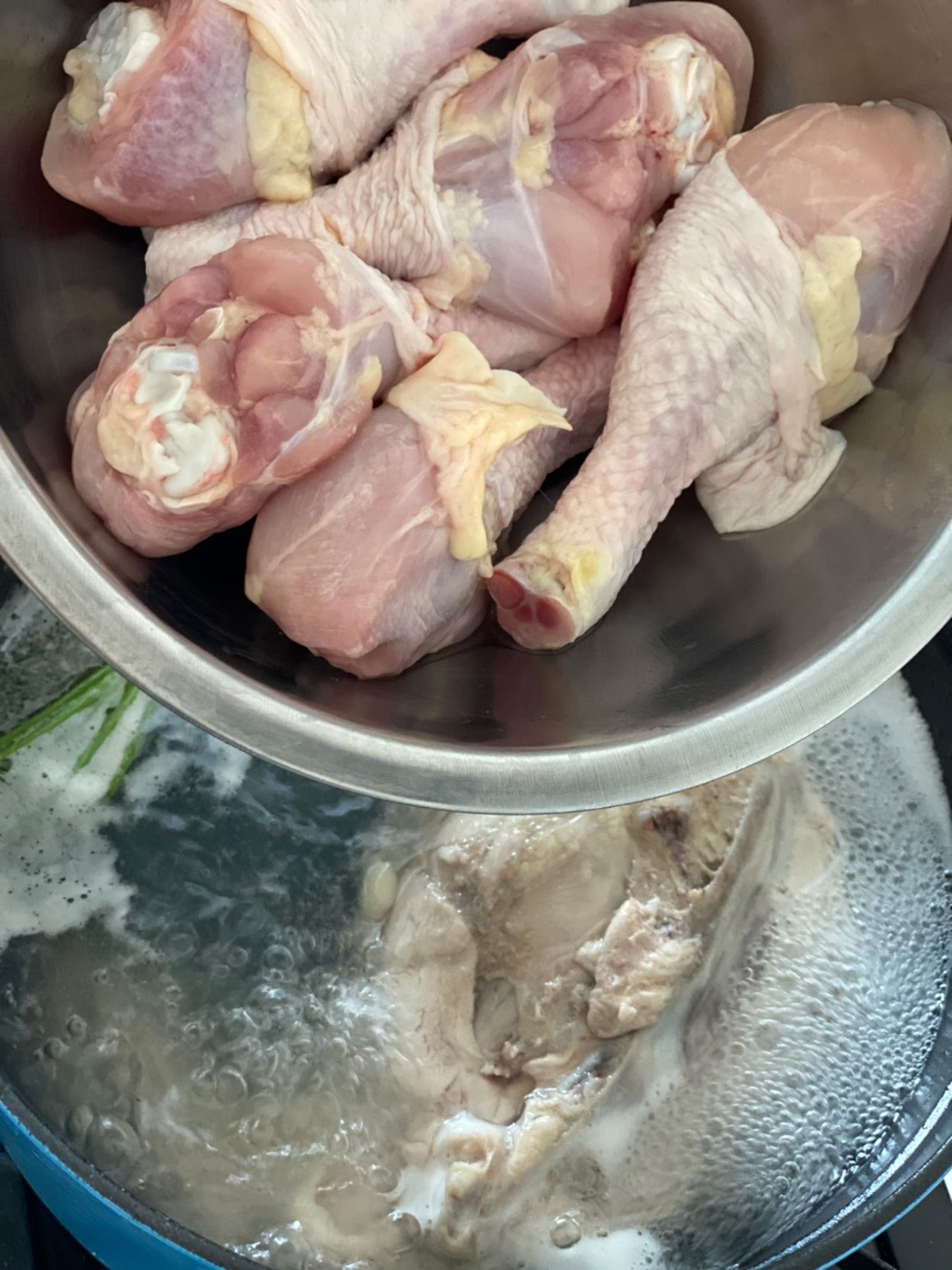 ซุปไก่สมุนไพรจีน ไล่โควิด สูตรอาหาร By Ying Happykulchaya