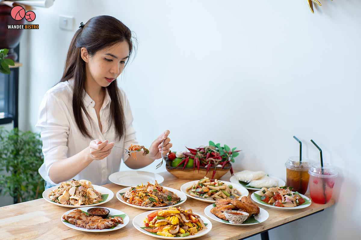 ร้านสบายดี ตำ ยำ แซ่บ - บอกต่อความเเซ่บย่านลาดพร้าว 15