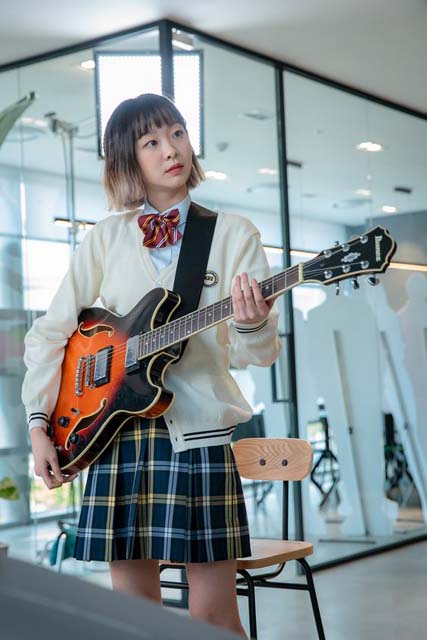 แฟชั่นสไตล์ คิมดามี itaewon class สาวหมวยสุดมั่นกับผมสั้น Dip Dye Hair มาแต่งตามกันเถอะ! แฟชั่นสไตล์ คิมดามี itaewon class สาวหมวยสุดมั่นกับผมสั้น Dip Dye Hair มาแต่งตามกันเถอะ!