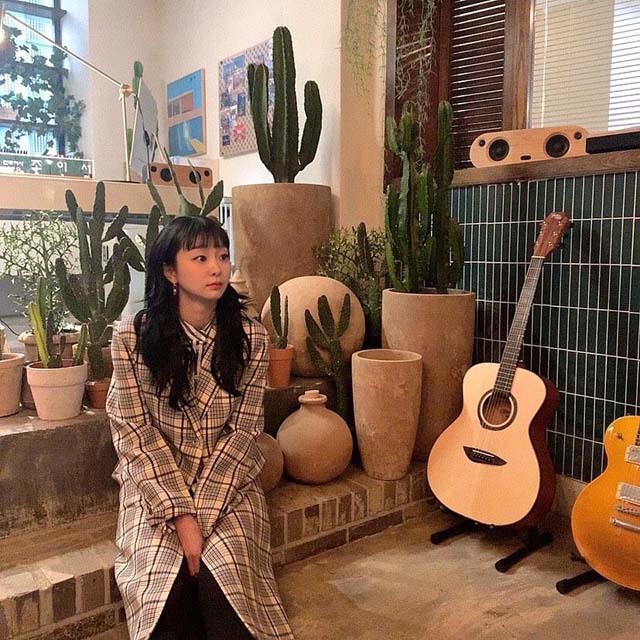 แฟชั่นสไตล์ คิมดามี itaewon class สาวหมวยสุดมั่นกับผมสั้น Dip Dye Hair มาแต่งตามกันเถอะ! แฟชั่นสไตล์ คิมดามี itaewon class สาวหมวยสุดมั่นกับผมสั้น Dip Dye Hair มาแต่งตามกันเถอะ!