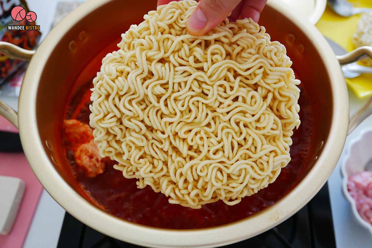 ซุปเต้าหู้ มาม่าเกาหลี สูตรอาหาร By Ying Happykulchaya