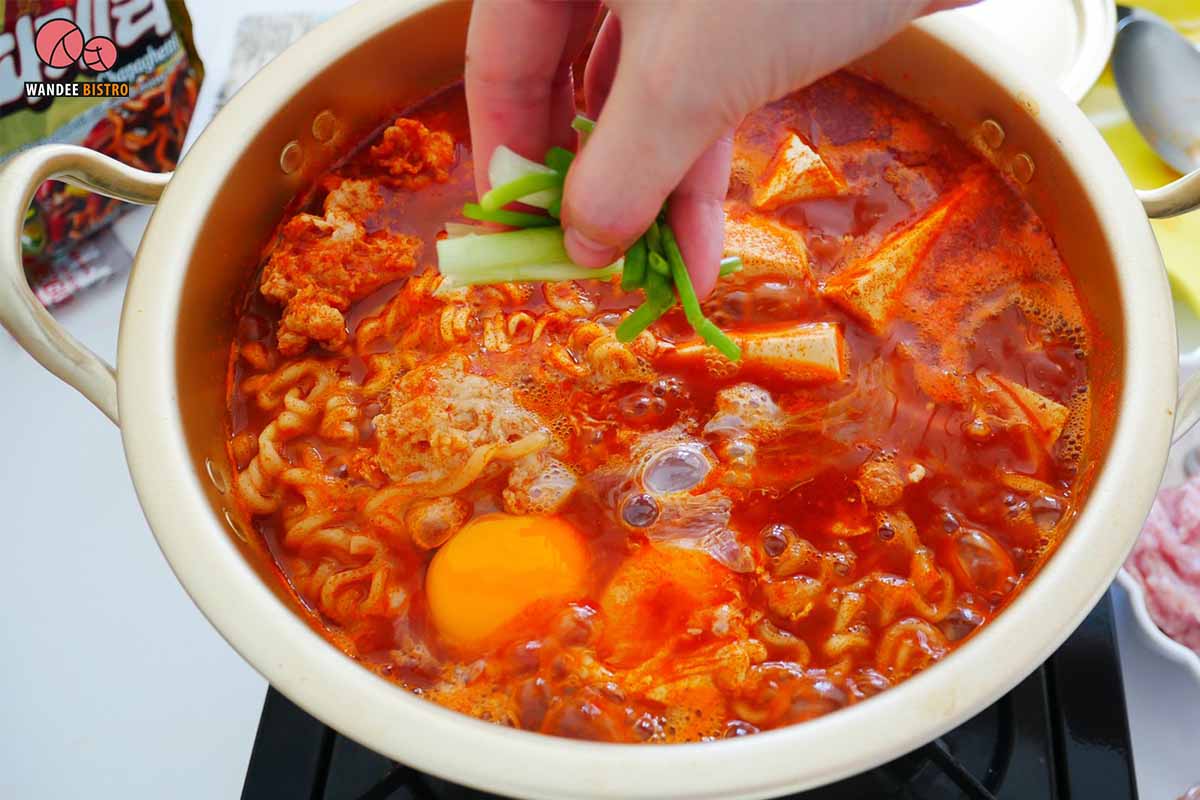 ซุปเต้าหู้ มาม่าเกาหลี สูตรอาหาร By Ying Happykulchaya