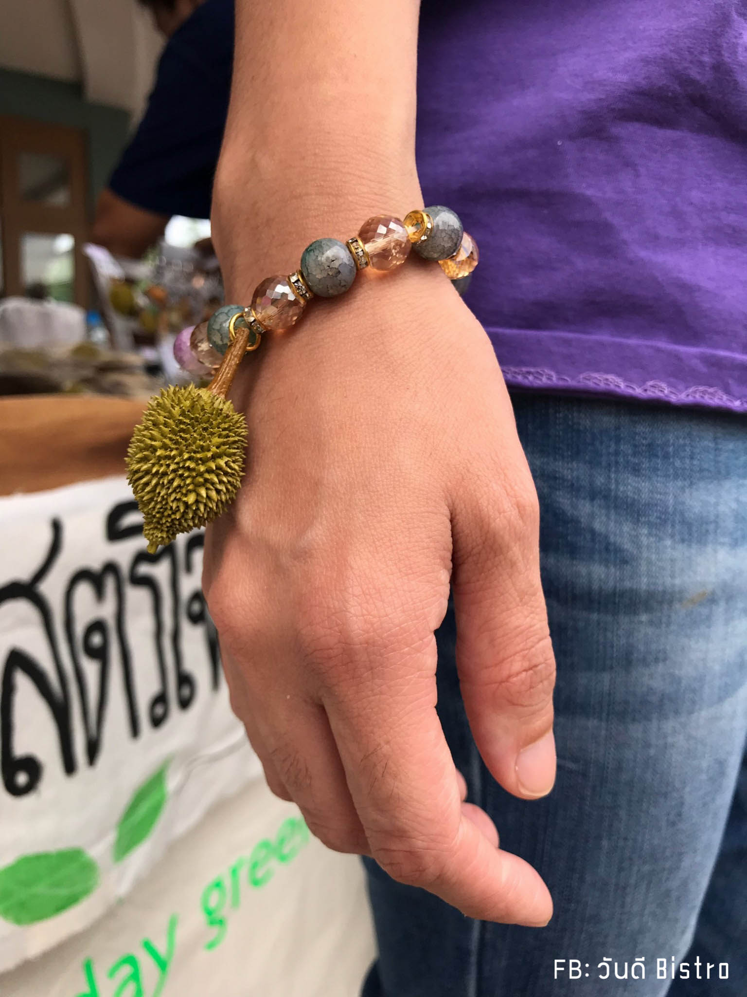 ทุเรียน ก็เป็นเครื่องประดับได้ ! accessory เก๋ๆ ไม่เหมือนใคร