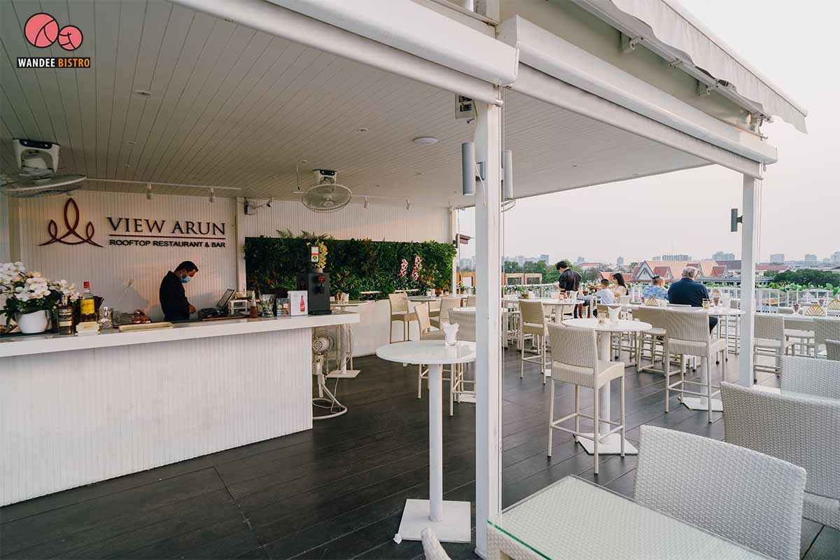 View Arun - Rooftop Restaurant & Bar ริมแม่น้ำเจ้าพระยา ชมวิวสวยงามของวัดอรุณฯ