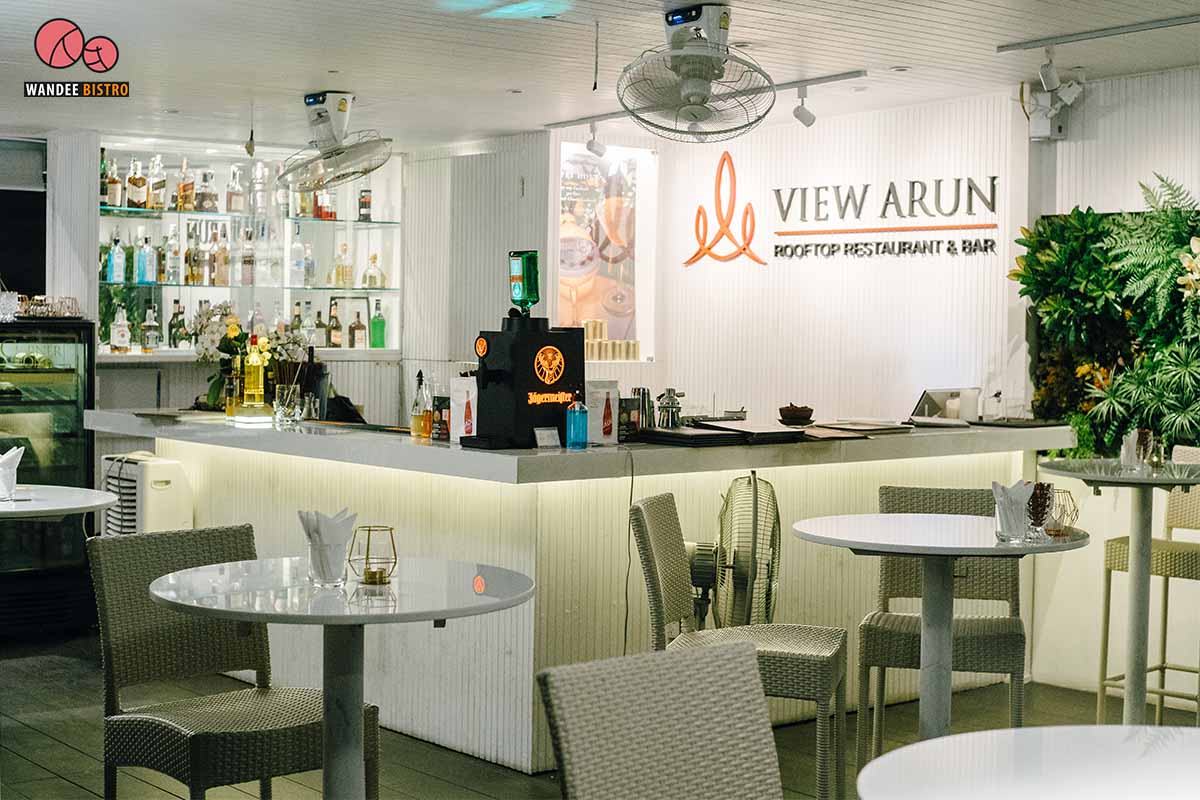 View Arun - Rooftop Restaurant & Bar ริมแม่น้ำเจ้าพระยา ชมวิวสวยงามของวัดอรุณฯ