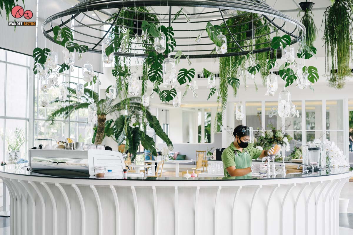 Boonta Flowers & Cafe คาเฟ่ดอกไม้เอาใจสายฟรุ้งฟริ้ง