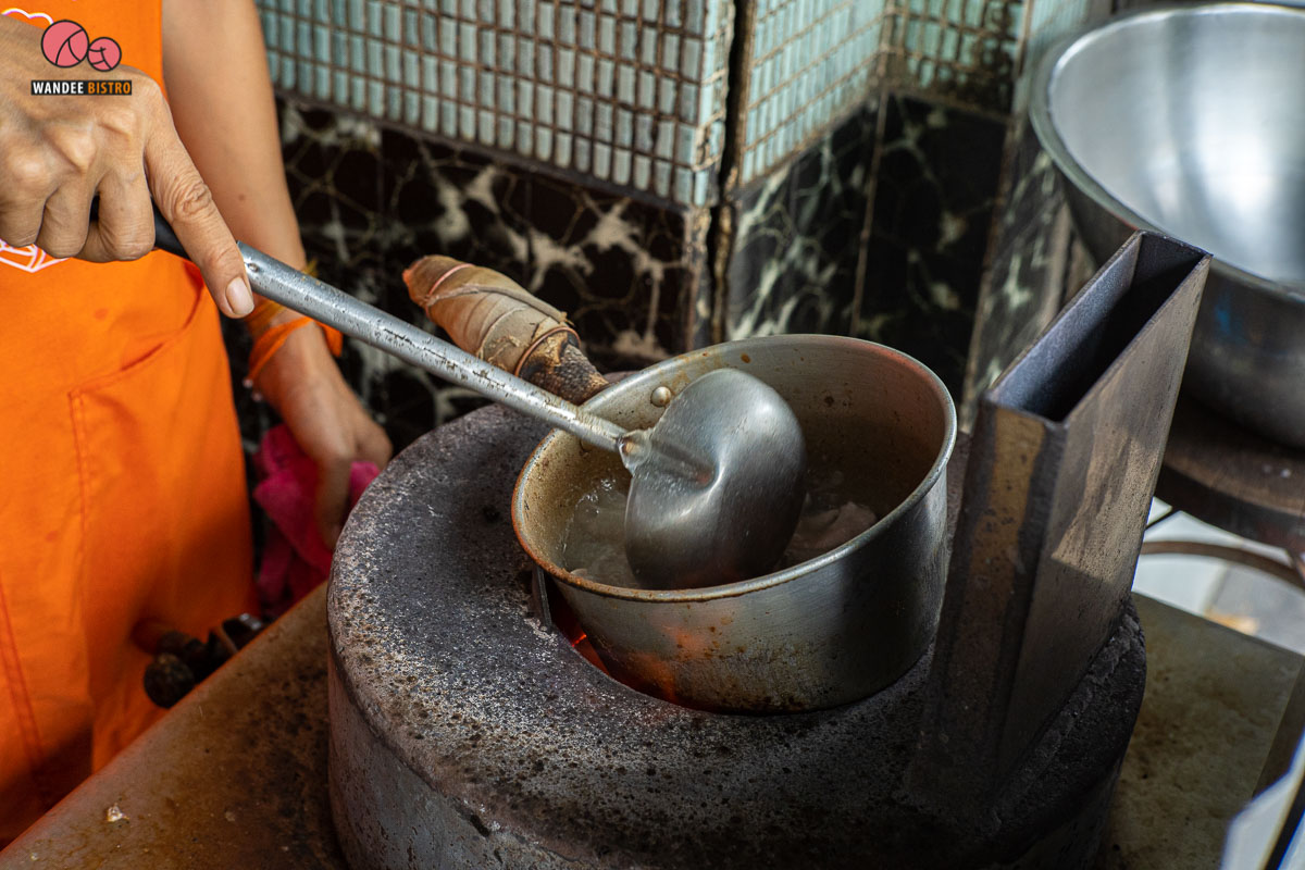 เล่าสี่เกาเหลาเลือดหมู (ซุ่ยฮวด)