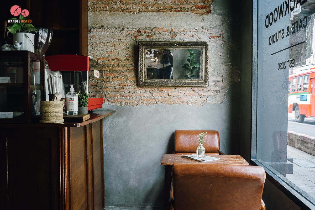 Black Wood café คาเฟ่แอนด์สตูดิโอ