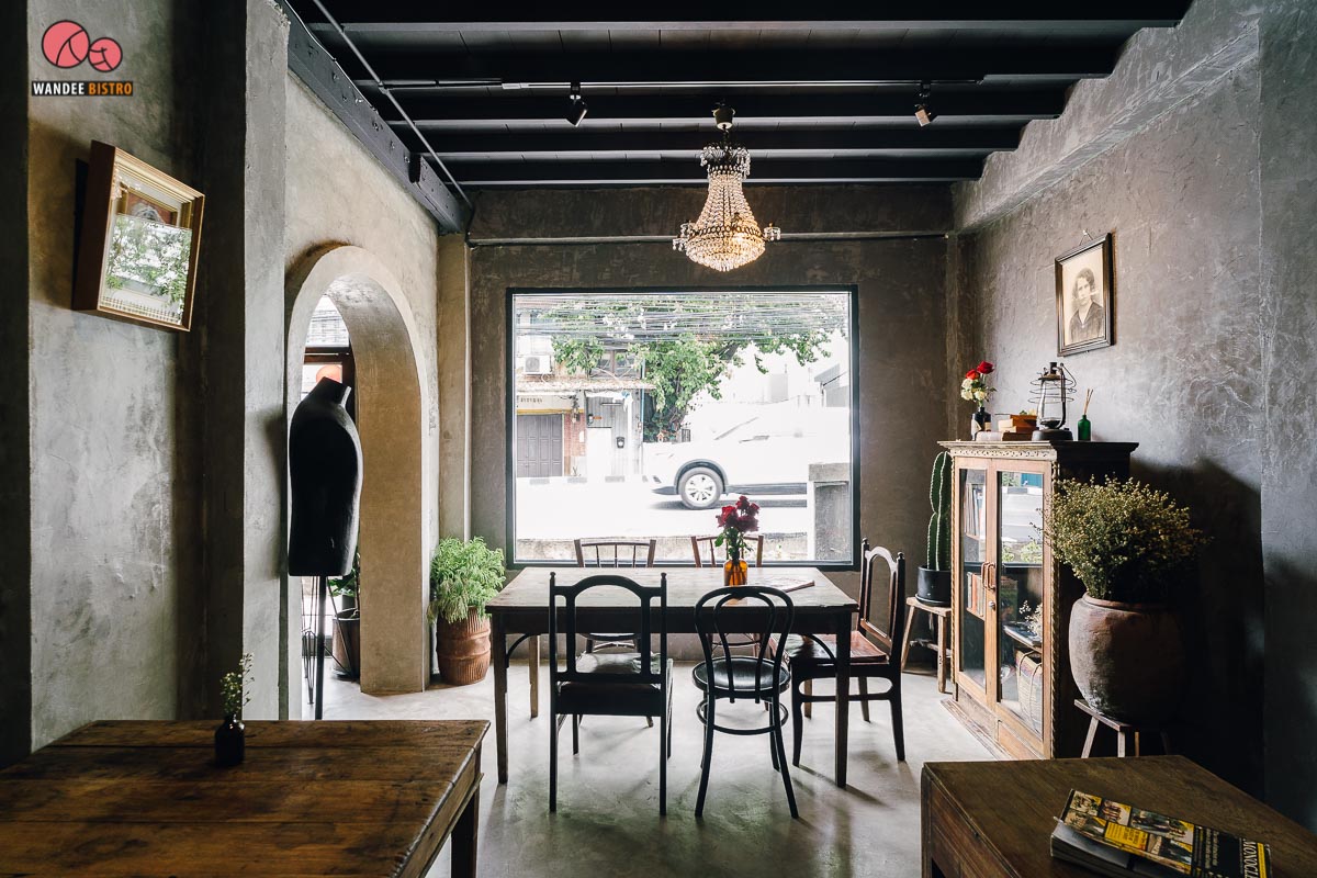 Black Wood café คาเฟ่แอนด์สตูดิโอ