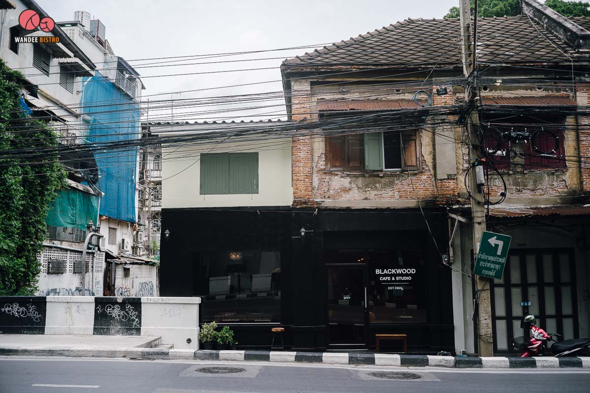 Black Wood café คาเฟ่แอนด์สตูดิโอ