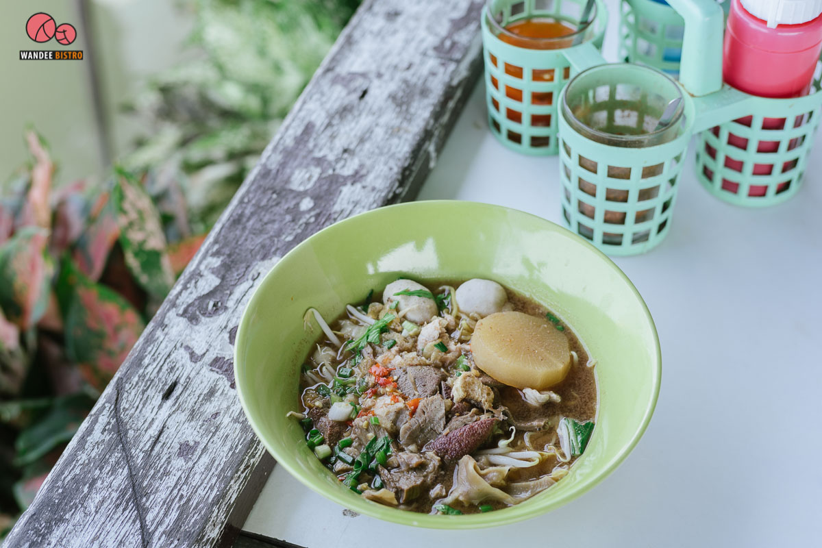 ก๋วยเตี๋ยวเรือลุงเต่า ก๋วยเตี๋ยววิวสวยริมแม่น้ำ ก๋วยเตี๋ยวเรือลุงเต่า ก๋วยเตี๋ยววิวสวยริมแม่น้ำ