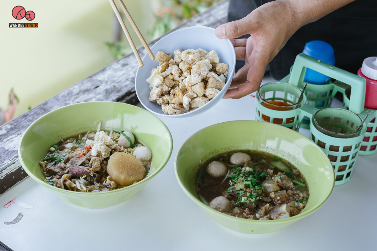 ก๋วยเตี๋ยวเรือลุงเต่า ก๋วยเตี๋ยววิวสวยริมแม่น้ำ ก๋วยเตี๋ยวเรือลุงเต่า ก๋วยเตี๋ยววิวสวยริมแม่น้ำ