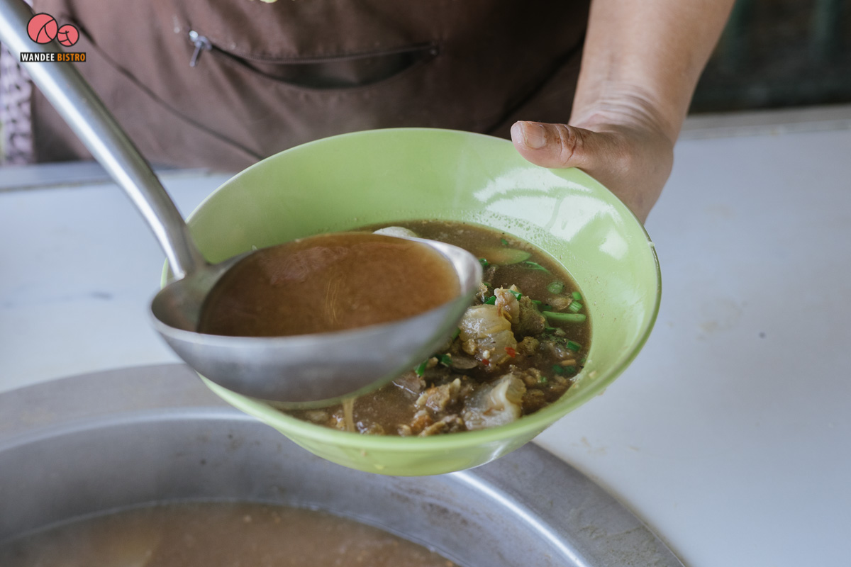 ก๋วยเตี๋ยวเรือลุงเต่า ก๋วยเตี๋ยววิวสวยริมแม่น้ำ ก๋วยเตี๋ยวเรือลุงเต่า ก๋วยเตี๋ยววิวสวยริมแม่น้ำ