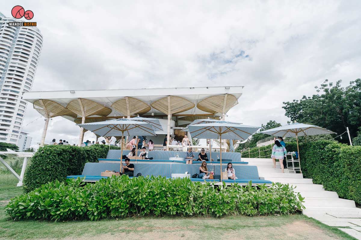 Papa Beach Pattaya คาเฟ่สไตล์บาหลีริมหาดพัทยา