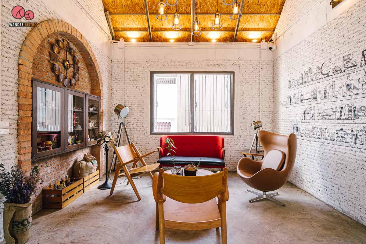 Roof Republic คาเฟ่สไตล์โรงนาอังกฤษท่ามกลางสวนสวย