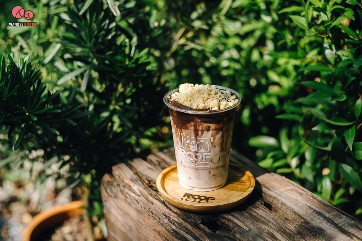 Roof Republic คาเฟ่สไตล์โรงนาอังกฤษท่ามกลางสวนสวย