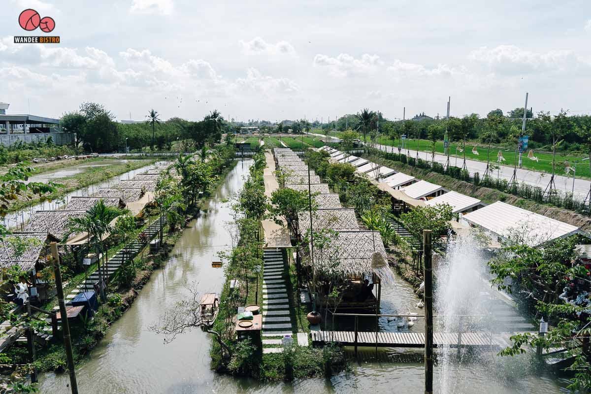 ครัวบ้านไทรน้อย คอนเซปท์เก๋เสิร์ฟอาหารทางเรือ เมนูบ้านๆ รสชาติจัดจ้านถึงใจ