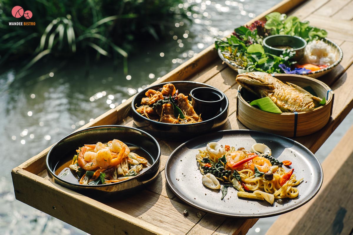 CABIN 4 Restaurant & Cafe ร้านสไตล์บ้านไม้หลังใหญ่ ร่มรื่น ผ่อนคลาย เงียบสงบ