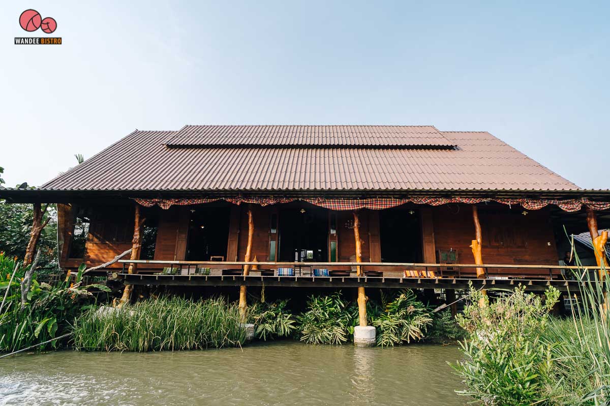 CABIN 4 Restaurant & Cafe ร้านสไตล์บ้านไม้หลังใหญ่ ร่มรื่น ผ่อนคลาย เงียบสงบ