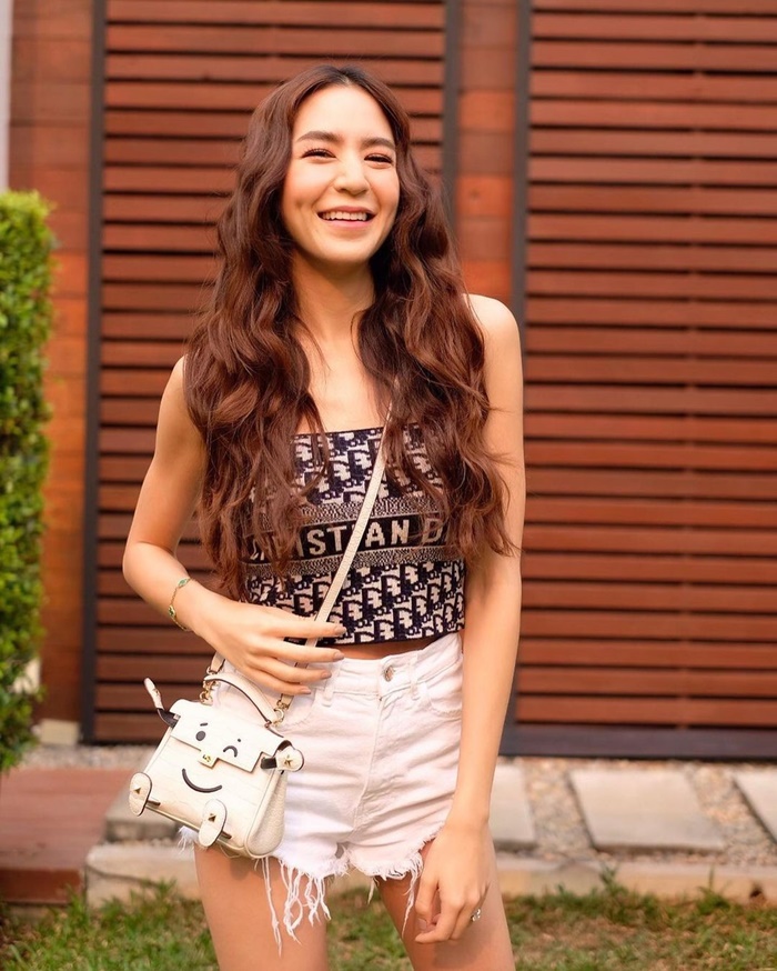 เคล็ดลับความสวย พลอย ชิดจันทร์ คุณแม่ลูกสี่ หน้าใสปิ๊งหุ่นเป๊ะเวอร์