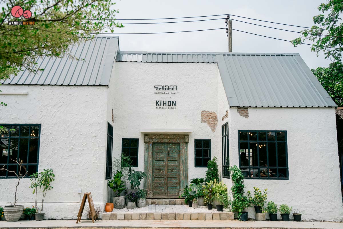 Rawvaela Cafe รอเวลา คาเฟ่สไตล์เมดิเตอเรเนียนมินิมอล ย่านตลาดน้ำคลองลัดมะยม 